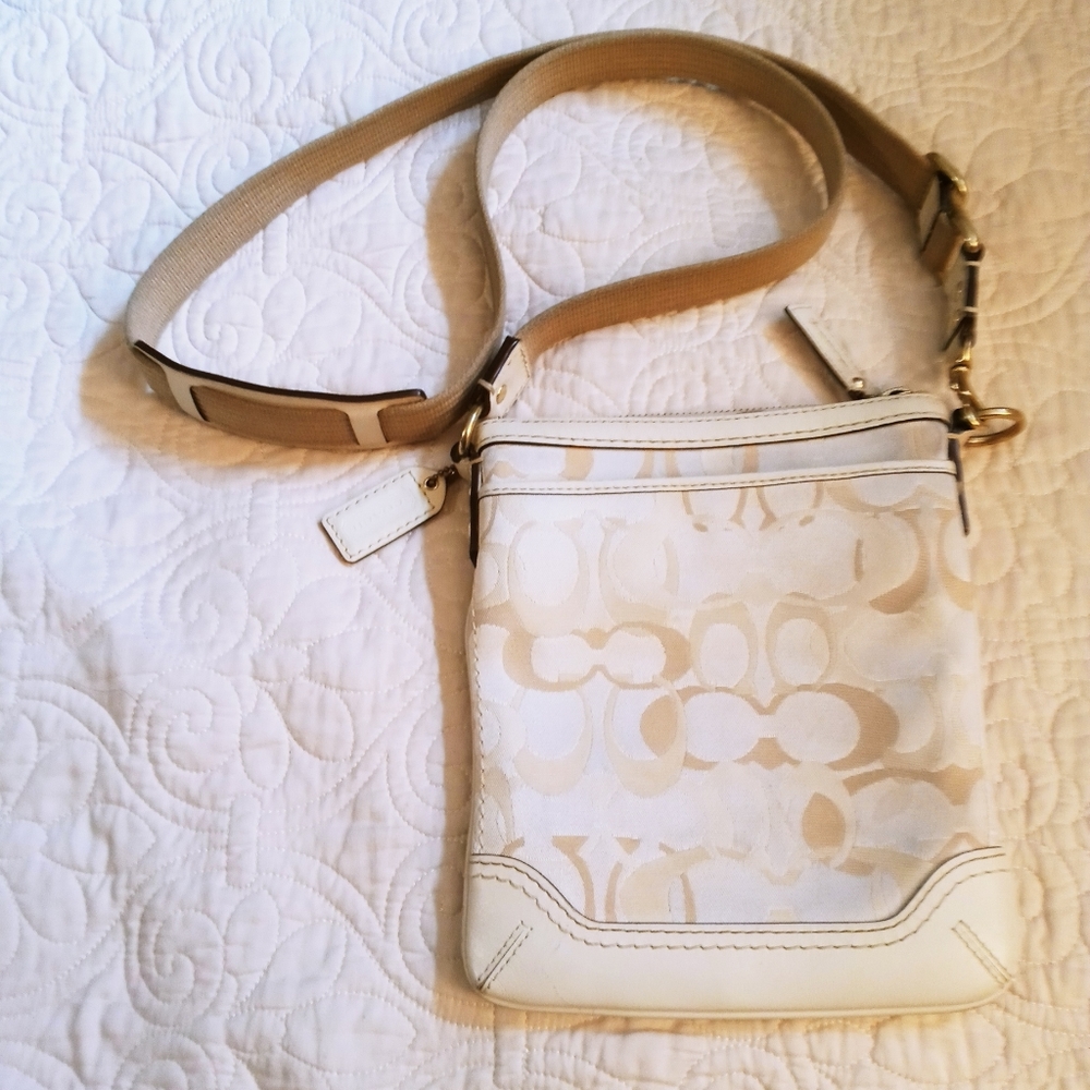 Coach -10362 -Abbie - Small Crossbody/Shoulder Bag- light gold/light khaki/chalk